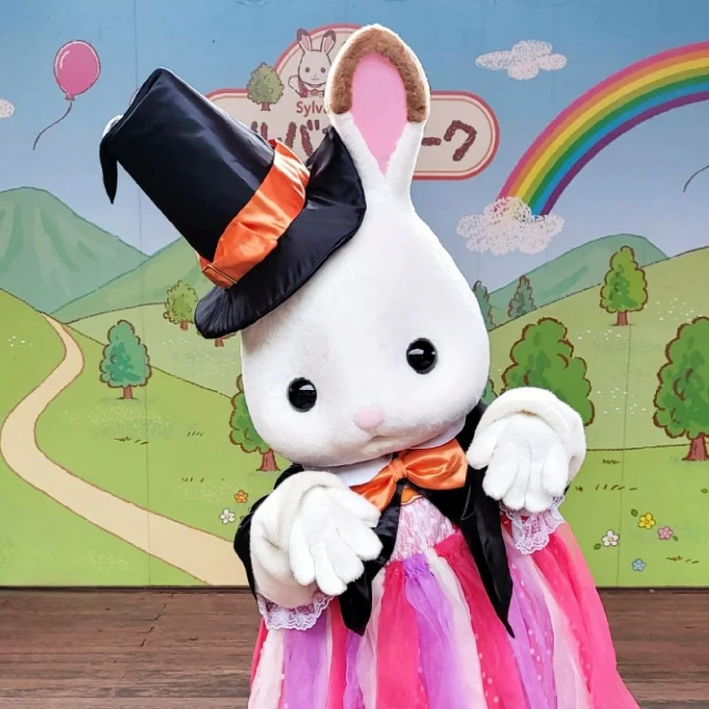 【シルバニアパーク】

⭐️🎃オータムフェスタ開催中🎃⭐️
オータムフェスタ期間中、フレアとラルフがハロウィンの衣装でわくわくさつえい会に遊びにきているよ！
それぞれの登場時間は、HPをチェックしてね！

 #イバライド #茨城 #シルバニアパーク #茨城シルバニアパーク #シルバニアファミリー